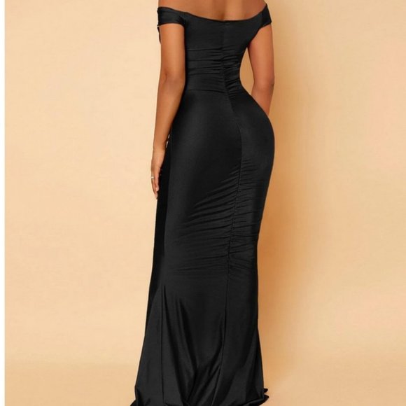 elegant black twist front runched off shoulder dress - Picture 4 of 5